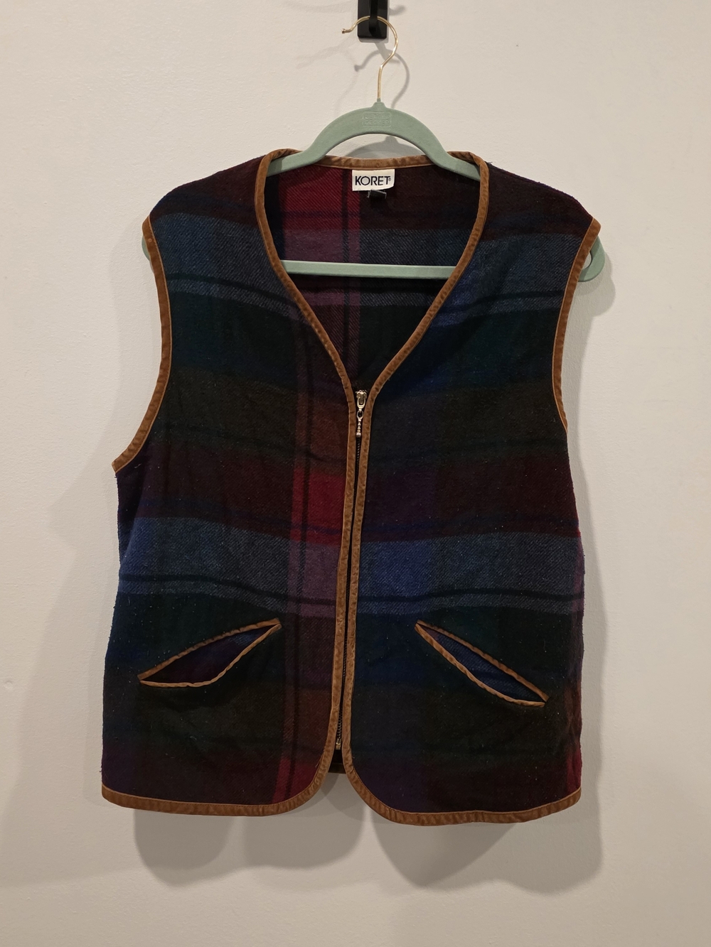 Koret Vintage Plaid Zip Vest - Small